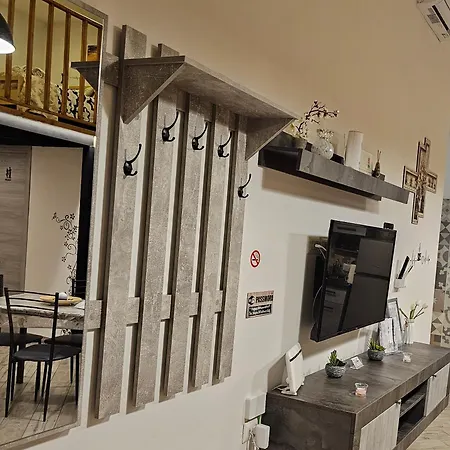 Station House Naples