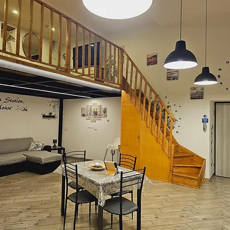 Apartment Station House *